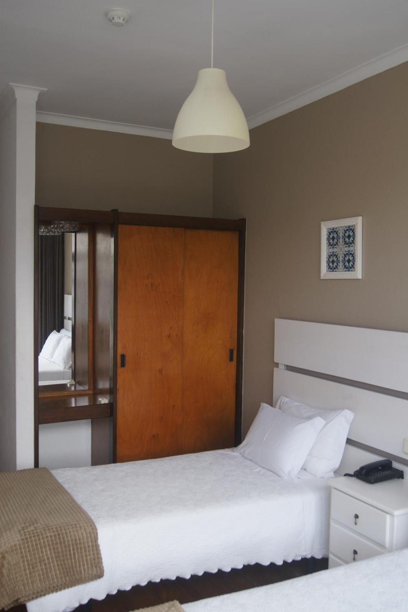 Hotel Chique Aliados Порто Екстериор снимка