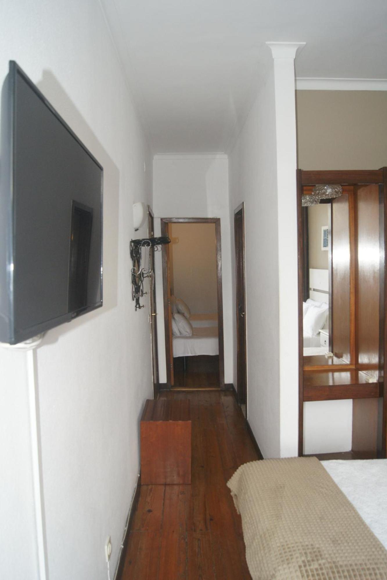 Hotel Chique Aliados Порто Екстериор снимка