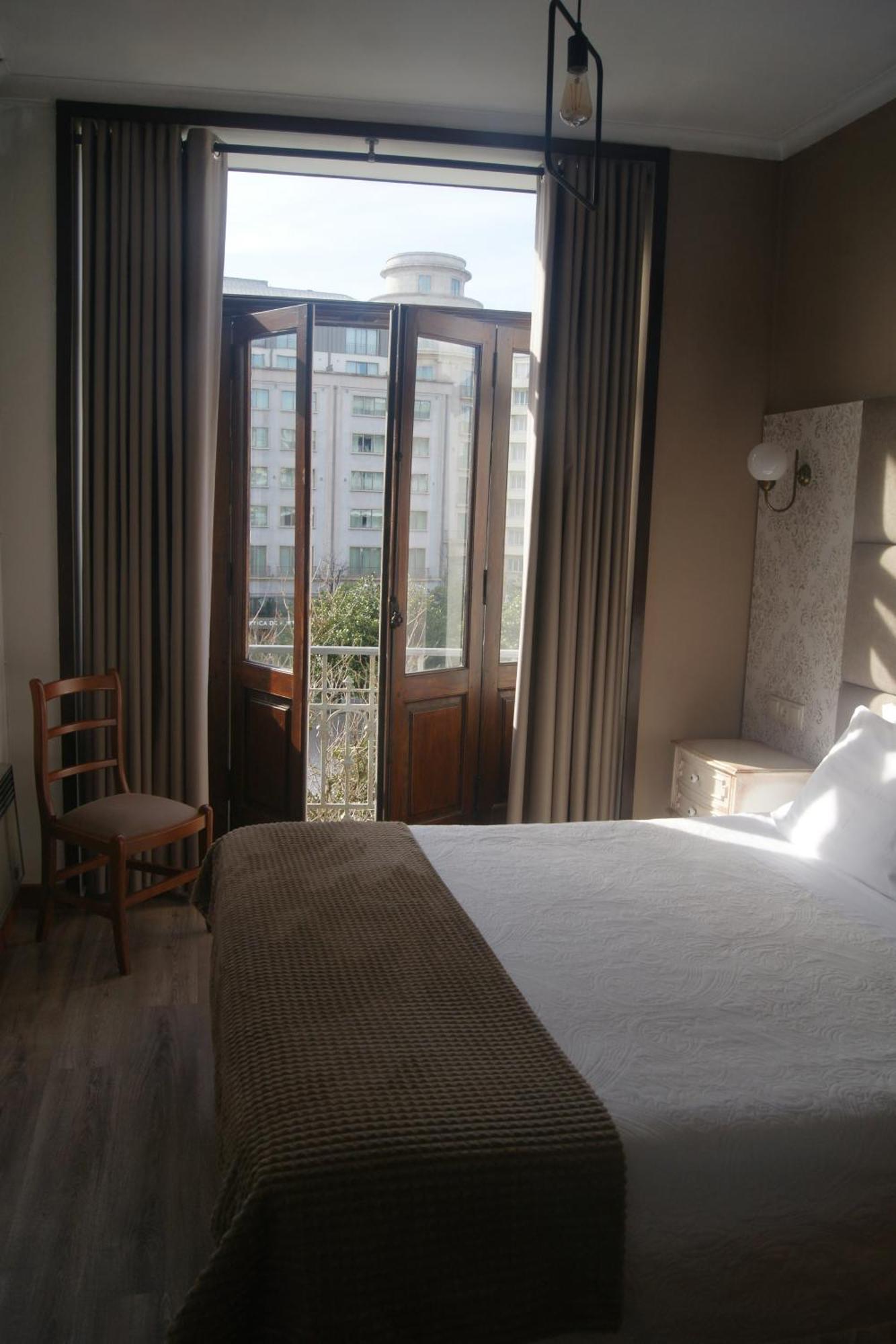 Hotel Chique Aliados Порто Екстериор снимка
