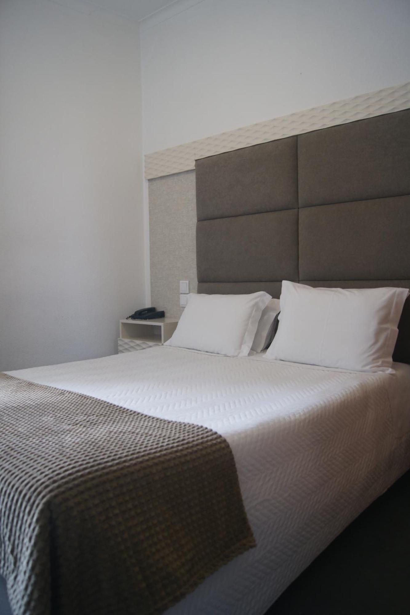 Hotel Chique Aliados Порто Екстериор снимка