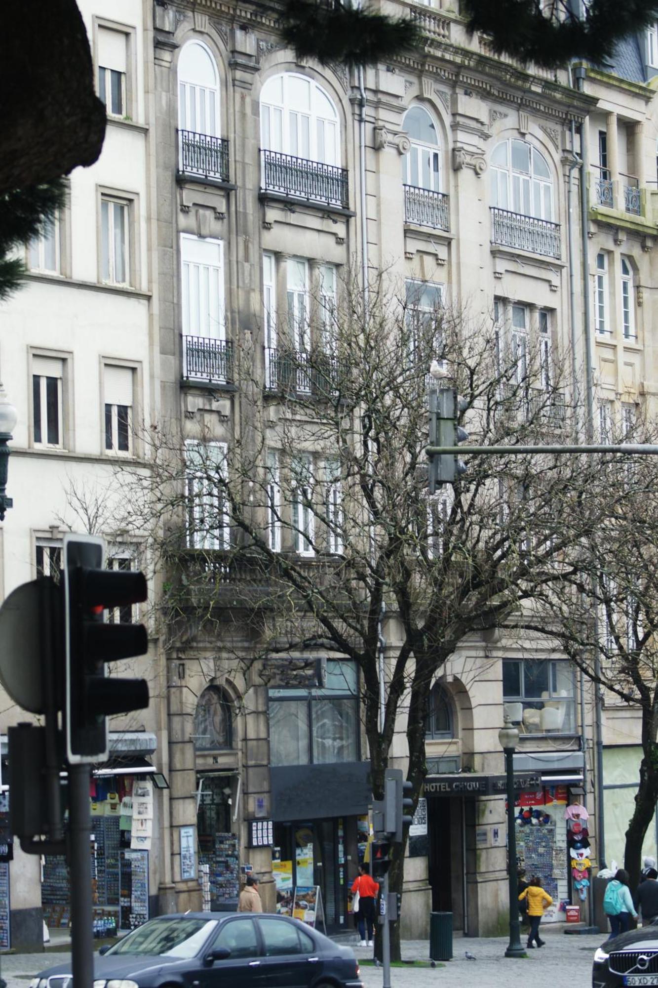 Hotel Chique Aliados Порто Екстериор снимка
